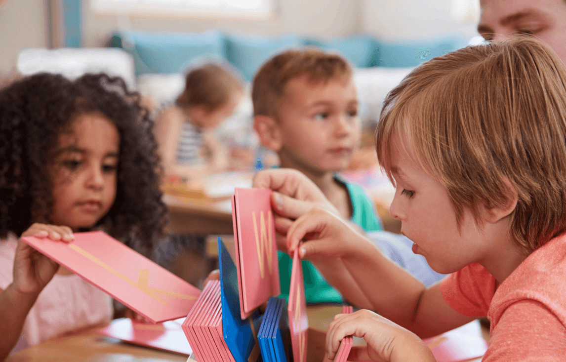 AMS phát hành Sách trắng về nghiên cứu Montessori toàn cầu